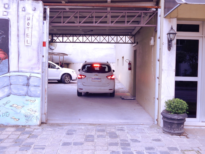 Frente Estacionamento